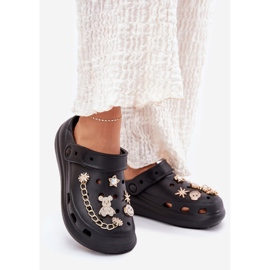 Zapatillas de espuma para mujeres con alfileres negros 1