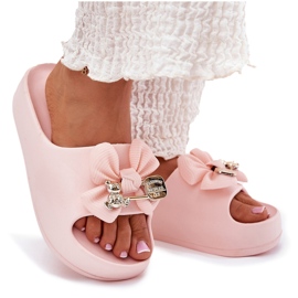 Zapatillas de espuma para mujeres en la plataforma con arco y un broche rosa rosado 8
