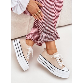 Zapatillas de deporte para mujeres en la plataforma con alfileres dorados beige 5