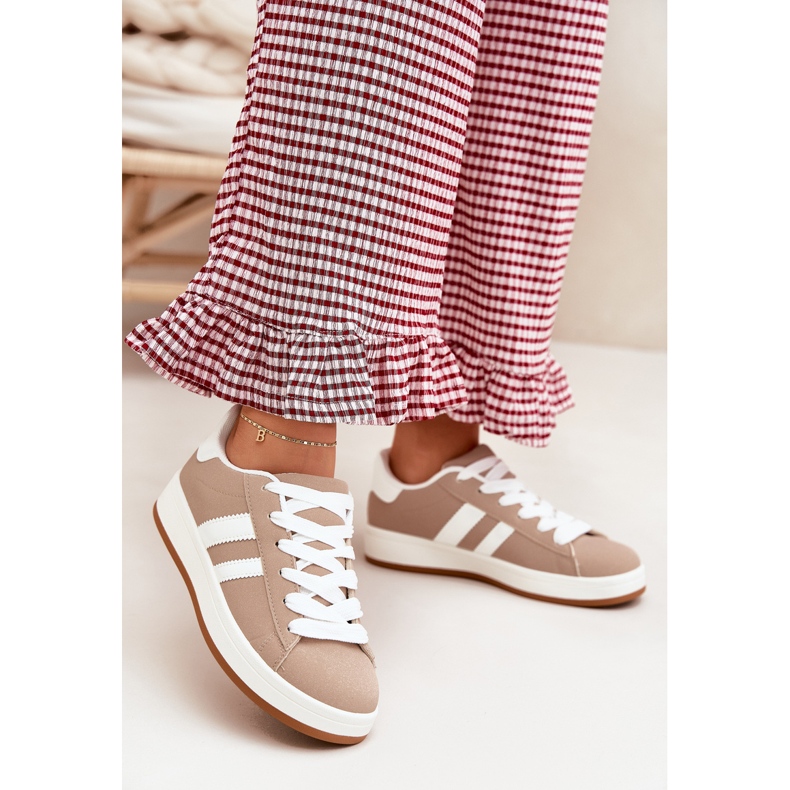 Zapatillas deportivas de zapatillas para mujeres con cuero ecológico oscuro beige 2