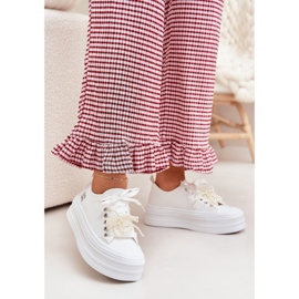 Zapatillas para mujeres en la plataforma con cordones decorativos blancos 2