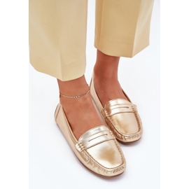 Mocasines dorados de cuero ecológico para mujeres 5