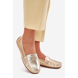 Mocasines dorados de cuero ecológico para mujeres 1