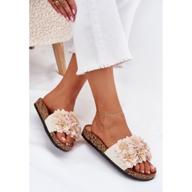 Zapatillas para mujeres en una suela de corcho con flores beige 7