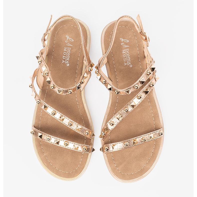 Sandalias de mujeres doradas con tachuelas dorado 1