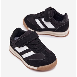 Zapatos deportivos negros de velcro 3