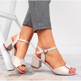 Sandalias en el puesto de Sergio Leone W SK139F beige 4