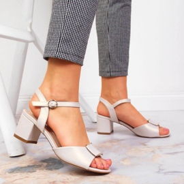 Sandalias en el puesto de Sergio Leone W SK139F beige 5