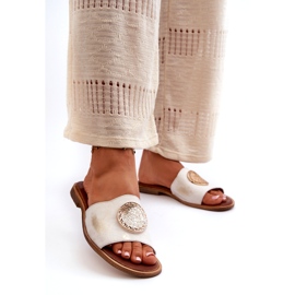 Zazoo 2938 Chanclas de Piel con Tacón Plano y Adorno Dorado, Cepillado blanco 1
