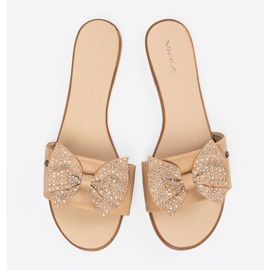 Shelvt Chanclas beige con un arco en los diamantes de imitación 3