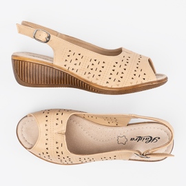 Shelvt Sandalias cuña caladas beige 5