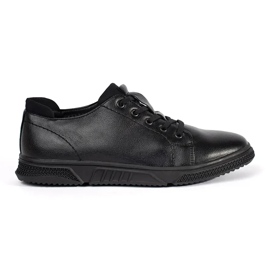 Zapatos de hombre negro aislado con pelaje 3