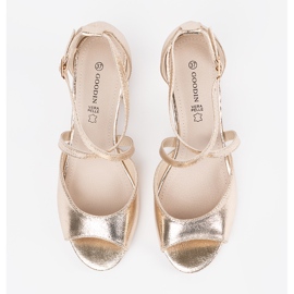 Goodin Sandalias de oro en un poste bajo dorado 2 Goodin Sandalias de oro en un poste bajo dorado 2