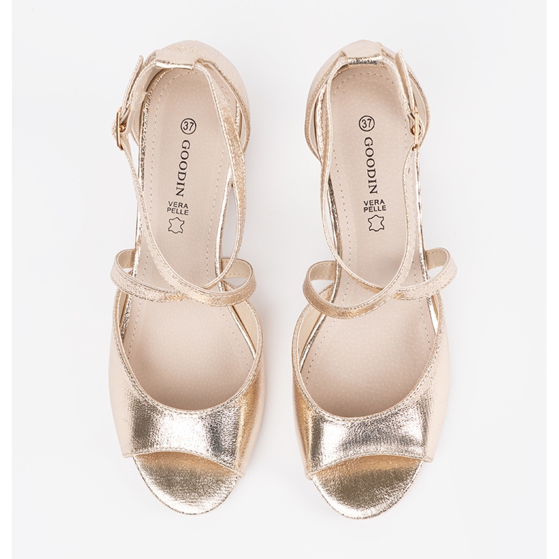 Goodin Sandalias de oro en un poste bajo dorado 2 Goodin Sandalias de oro en un poste bajo dorado 2