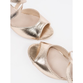 Goodin Sandalias de oro en un poste bajo dorado 1 Goodin Sandalias de oro en un poste bajo dorado 1