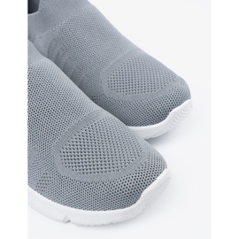 Zapatos deportivos en forma de gris 6