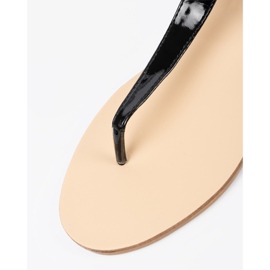 Sandalias planas negras al estilo de japonés negro 1