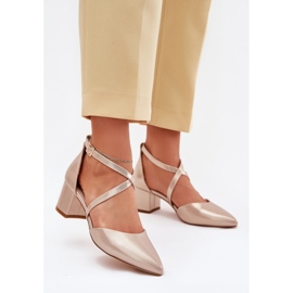 Bombas en el cuero Eco Post Sergio Leone SK830 PLN dorado 2