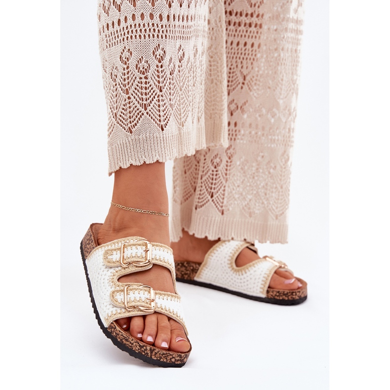 Chanclas para mujeres de crochet con hebillas doradas hebillas blancas blanco 2 Chanclas para mujeres de crochet con hebillas doradas hebillas blancas blanco 2