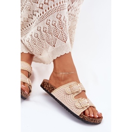 Chanclas para mujeres de crochet con hebillas doradas beige 5