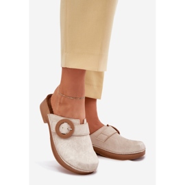 Zapatillas zuecos para mujeres con inblu tf000001 hebilla beige 1 Zapatillas zuecos para mujeres con inblu tf000001 hebilla beige 1