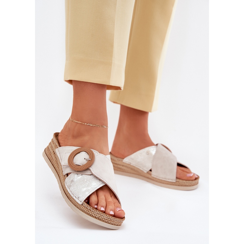 Godas para mujeres con una abrazadera decorativa de INBLU RV000012 beige 2