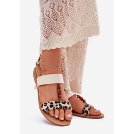 Sandalias de mujer planas con cuentas de cuentas beige 1 Sandalias de mujer planas con cuentas de cuentas beige 1