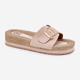 Zapatillas para mujeres en la plataforma con una abrazadera dorada beige 4