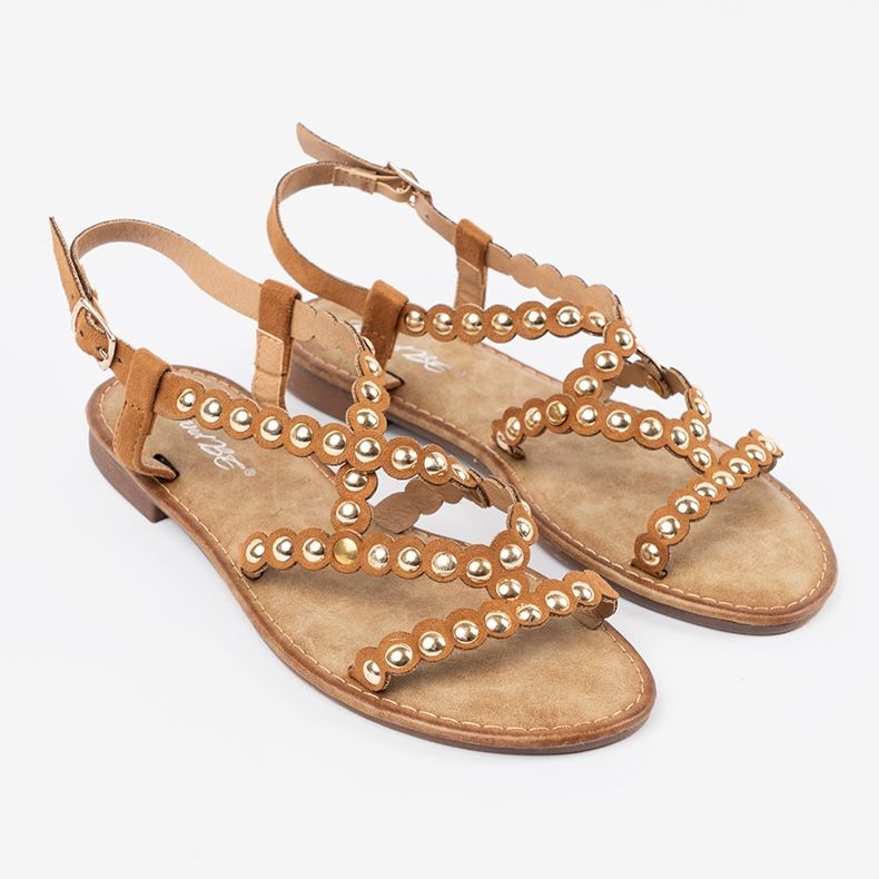 Sandalias planas de caramelo con tachuelas beige 2