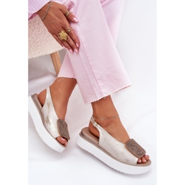 Zazoo 1786 Sandalias de cuero para mujeres en la plataforma con un adorno Golden Wiped dorado 5