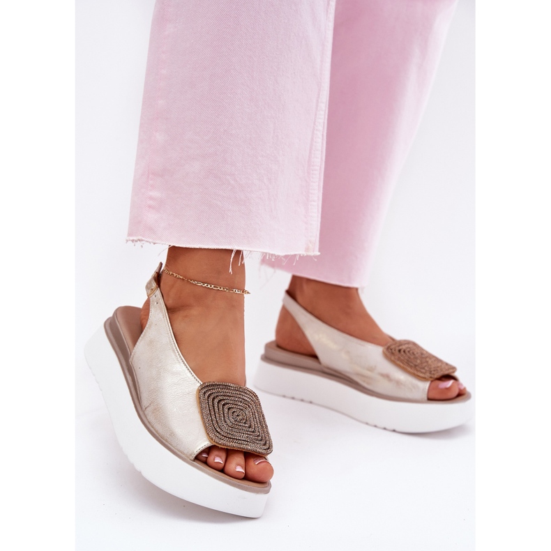 Zazoo 1786 Sandalias de cuero para mujeres en la plataforma con un adorno Golden Wiped dorado 2