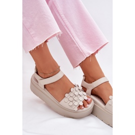 Sandalias de cuero para mujeres en la plataforma Beige Chebello 4701 7