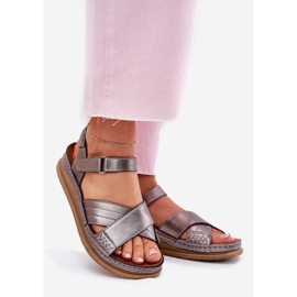 Sandalias de cuero para mujeres en la plataforma de grafito Maciejka L7064-35 gris 1 Sandalias de cuero para mujeres en la plataforma de grafito Maciejka L7064-35 gris 1