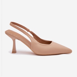 Sandalias de mujeres en el tacón alto beige 7