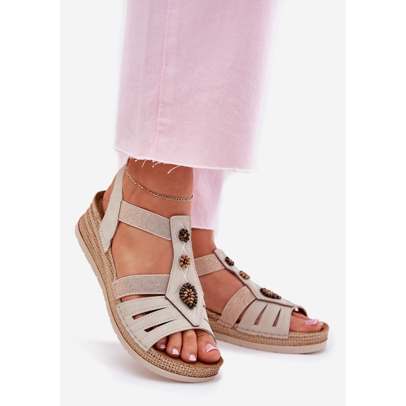 Sandalias de cuña para mujeres con decoraciones inblu rv000015 beige 1 Sandalias de cuña para mujeres con decoraciones inblu rv000015 beige 1