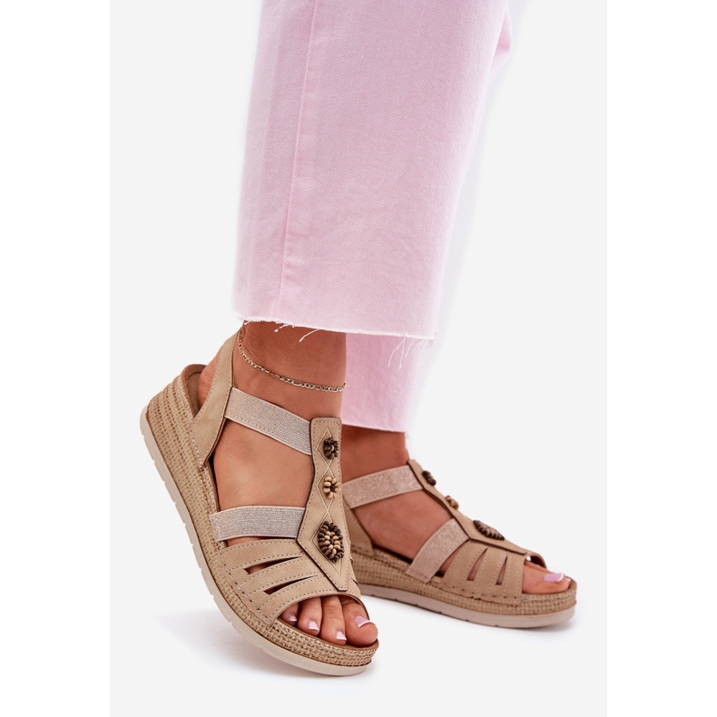 Sandalias de cuña para mujeres con decoraciones beige inblu rv000015 1