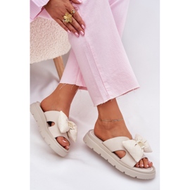 Flip de cuero para mujeres en la plataforma con Chebello 4647 beige 7