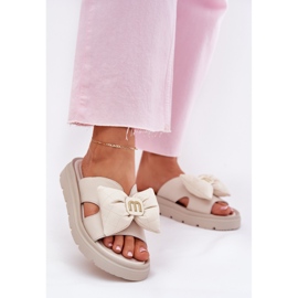 Flip de cuero para mujeres en la plataforma con Chebello 4647 beige 3