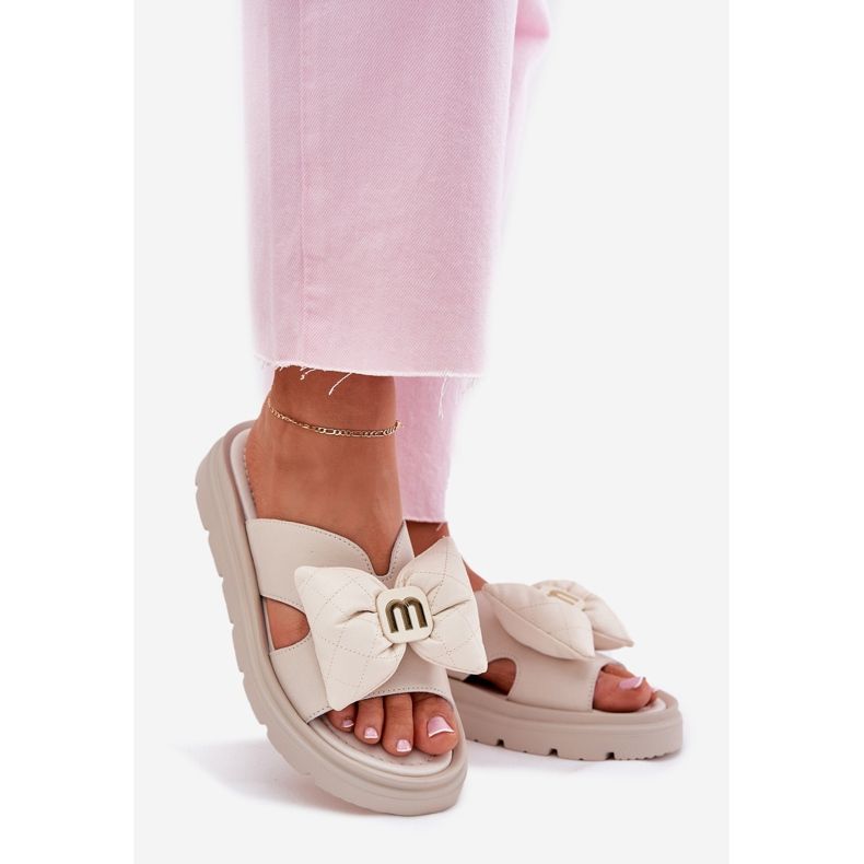 Flip de cuero para mujeres en la plataforma con Chebello 4647 beige 1