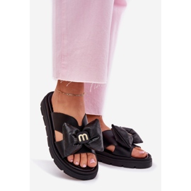 Flip de cuero para mujeres en la plataforma con Chebello 4647 Black Bow negro 1