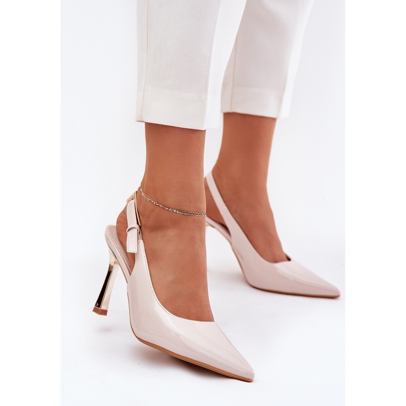 Pintado tacones altos con un talón abierto y toas puntiagudas beige 2 Pintado tacones altos con un talón abierto y toas puntiagudas beige 2