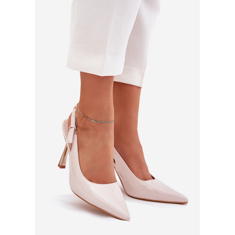 Pintado tacones altos con un talón abierto y toas puntiagudas beige 1 Pintado tacones altos con un talón abierto y toas puntiagudas beige 1