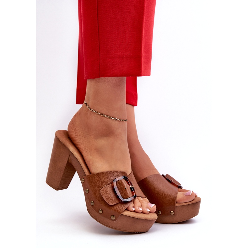 Chanclas De Mujer Con Tacón Alto Y Hebilla, Marrón Betinna 1 Chanclas De Mujer Con Tacón Alto Y Hebilla, Marrón Betinna 1