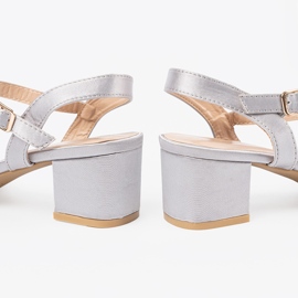 Sandalias plateadas de baja tina gris 1