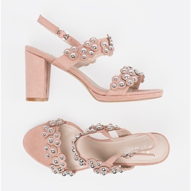 Shelvt Pink High Heels con tachuelas rosado 6