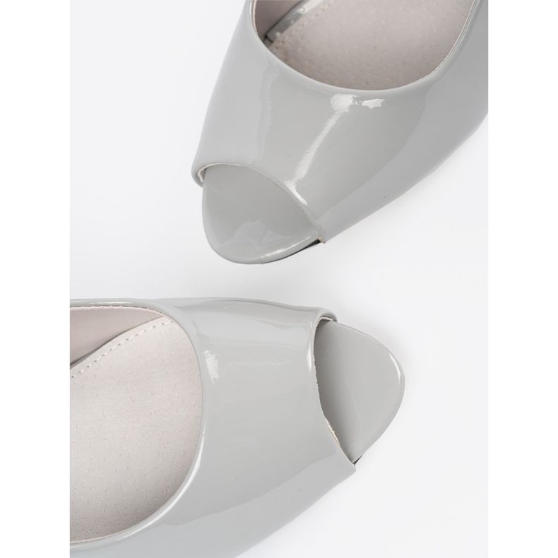 Goodin Tacones altos pintados en gris 1