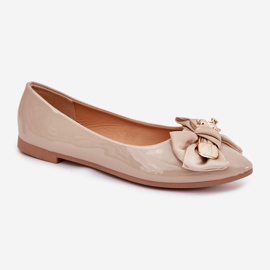 Bailarinas pintadas con arco y un broche dorado beige oscuro rivona 4
