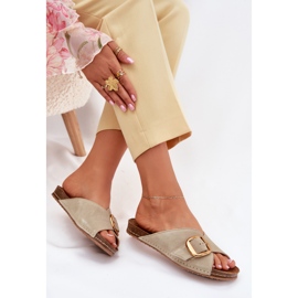 Chanclas de cuero con una abrazadera dorada Maciejka 07000-22 Pistacho verde 5