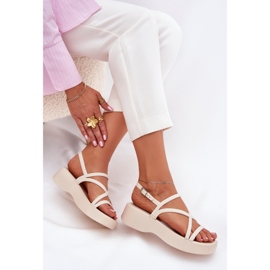 Sandalias para mujeres en la plataforma con rayas de rodamiento de luz beige 6