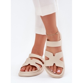 Zapatillas de goma de mujeres con cinturón beige 3